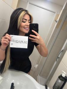 647095295: Chica busca chico en Málaga