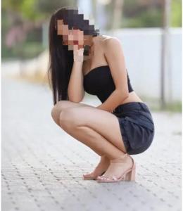641476828: Chica busca chico en Málaga