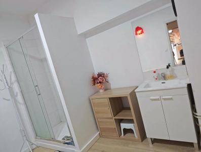 688501553: Chica busca chico en Barcelona