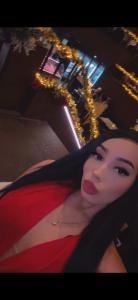 677892705: Chica busca chico en Barcelona