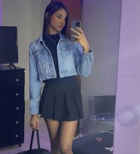 666928332: Chica busca chico en La Coruña