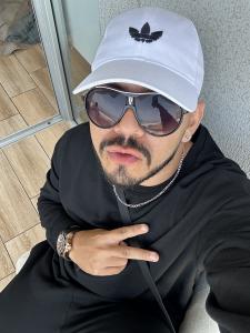 627195060: Chico busca chica en Las Palmas