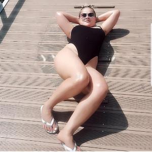 692805446: Chica busca chico en Pontevedra