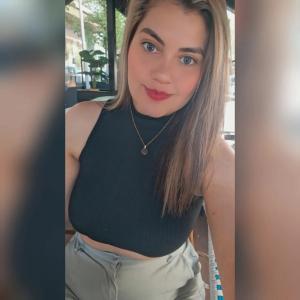 662523315: Chica busca chico en Málaga