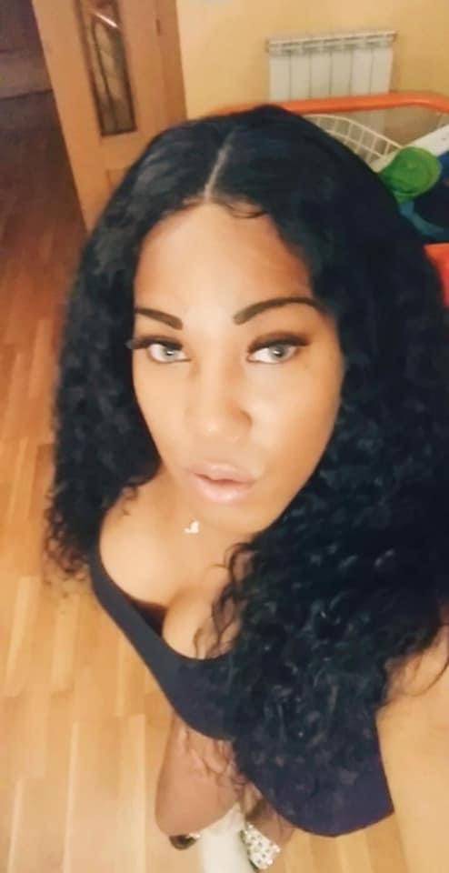 664535078: Transexual en Barcelona