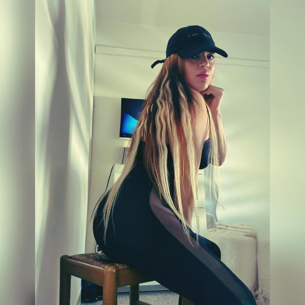 Chica busca chico en Huelva: 