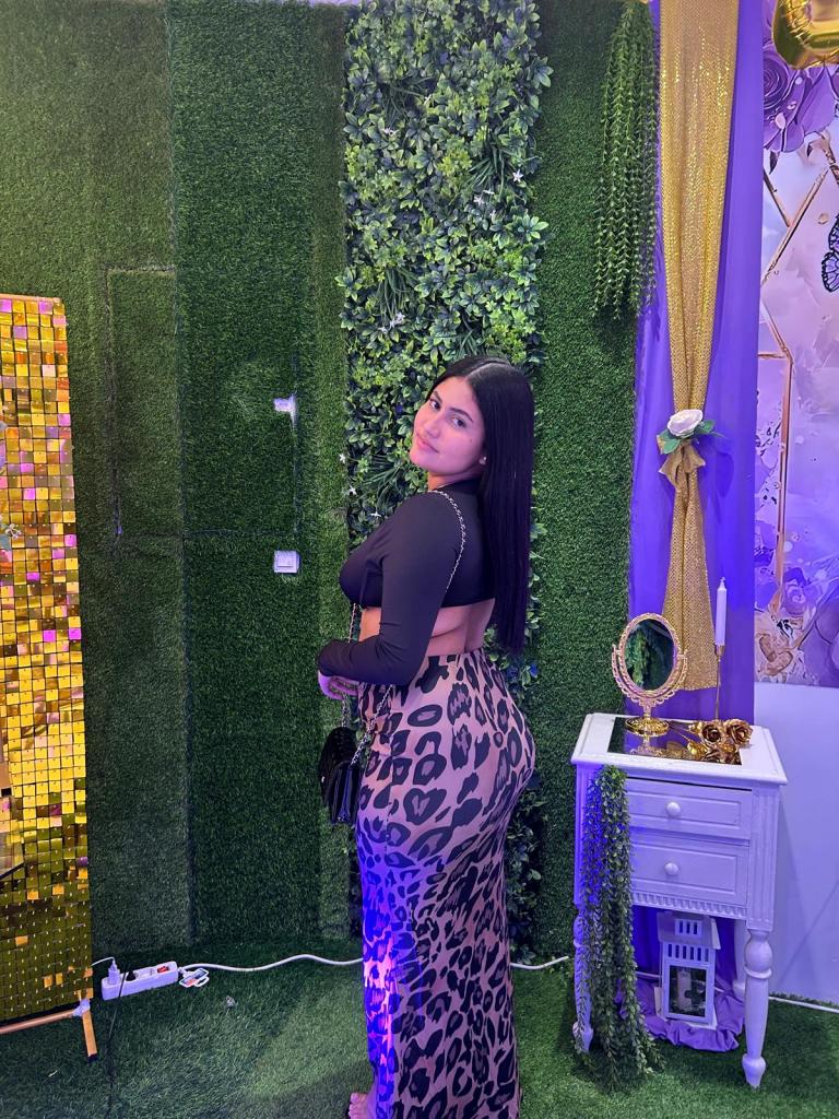 Chica busca chico en Granada: 