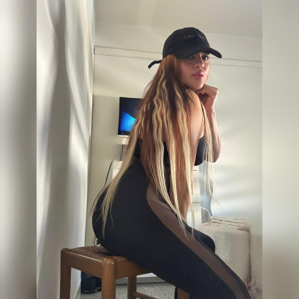 Chica busca chico en Huelva: 