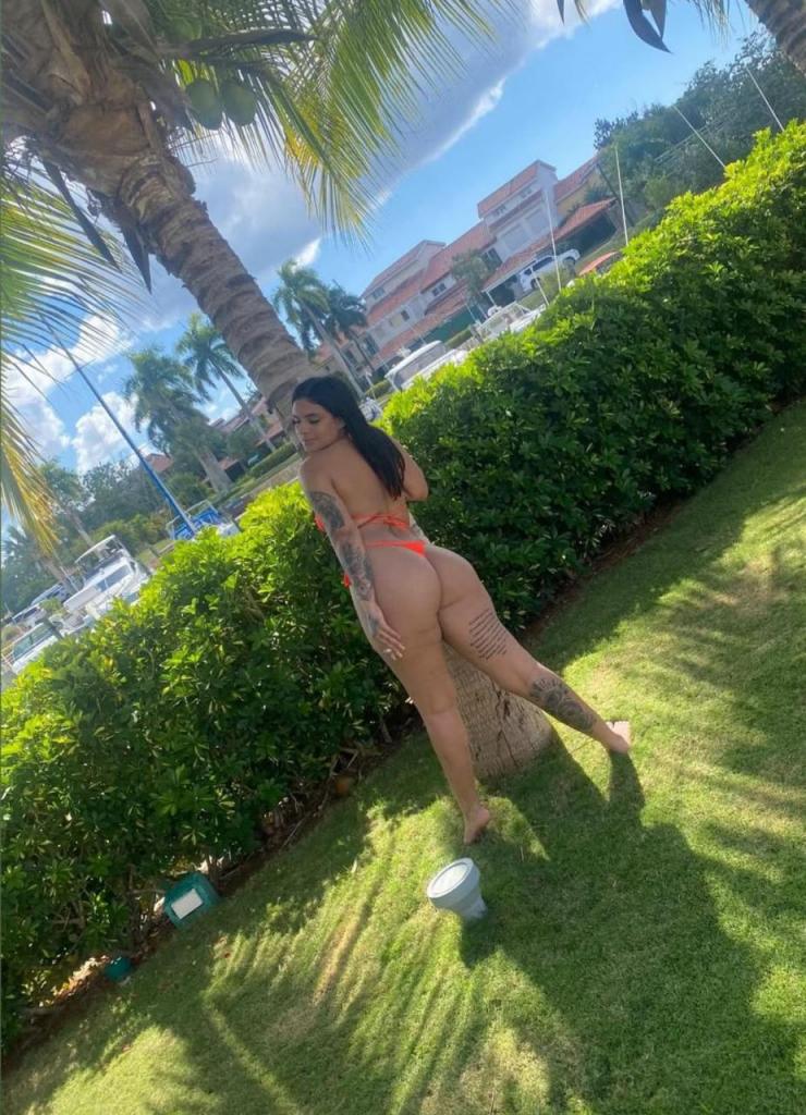 Chica busca chico en Almería: 