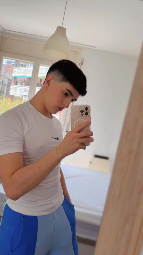 Chico busca chica en Barcelona: 