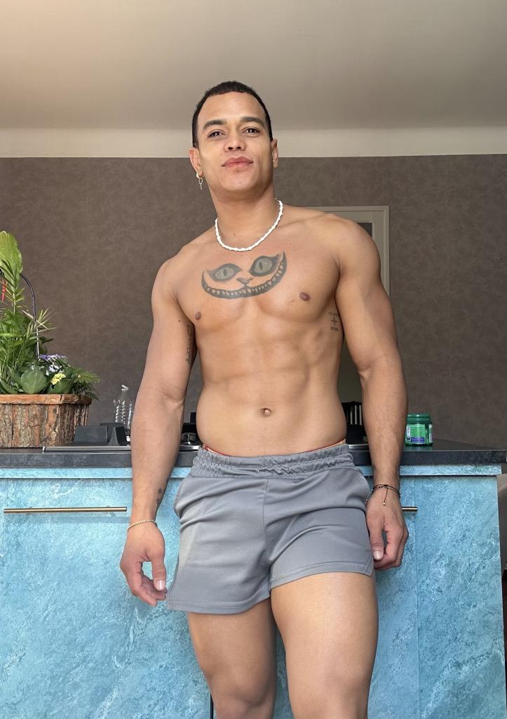 685743187: Chico busca chica en Tarragona