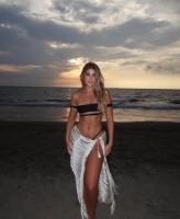 631364094: Chica busca chico en Málaga