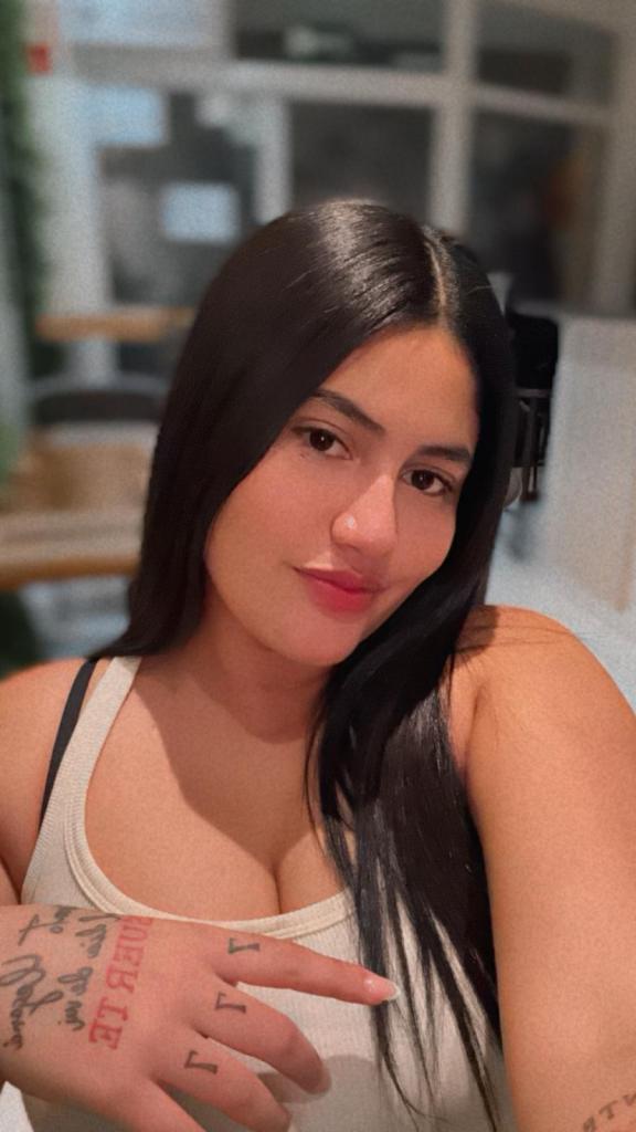 Chica busca chico en Granada: 