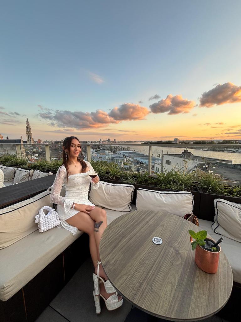 695326201: Transexual en Valencia