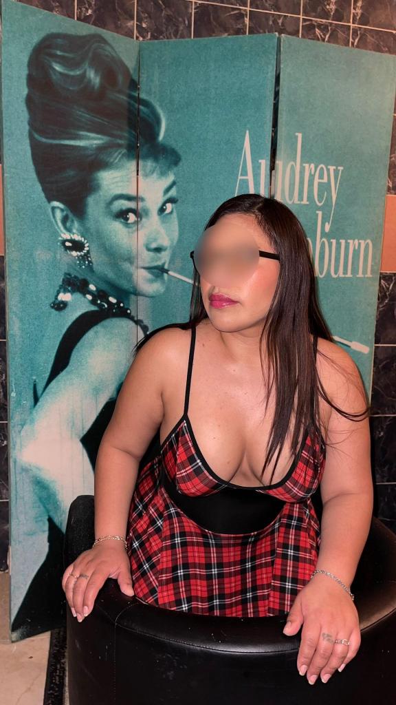 613514763: Chica busca chico en Madrid