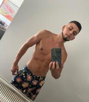 641054196: Chico busca chica en Valencia