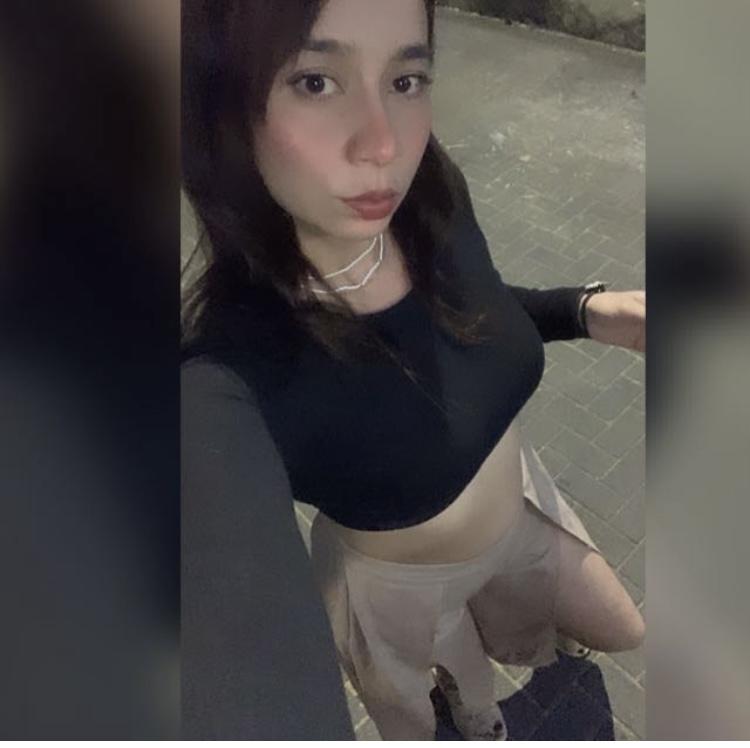 621488993: Chica busca chico en Sevilla
