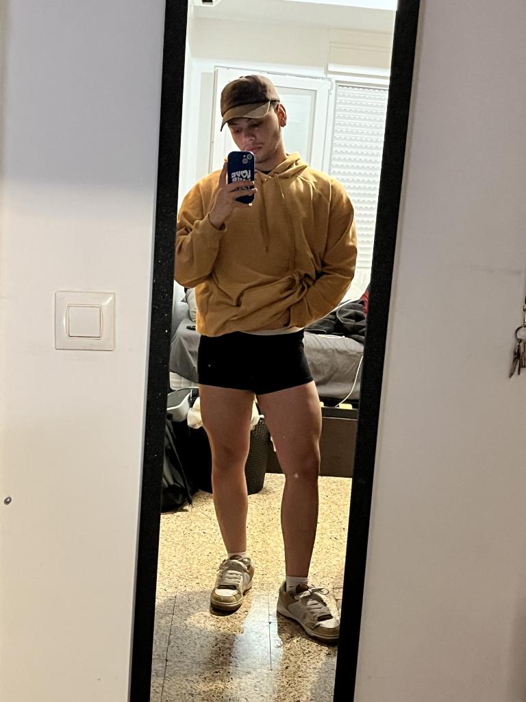 627786356: Chico busca chica en Madrid