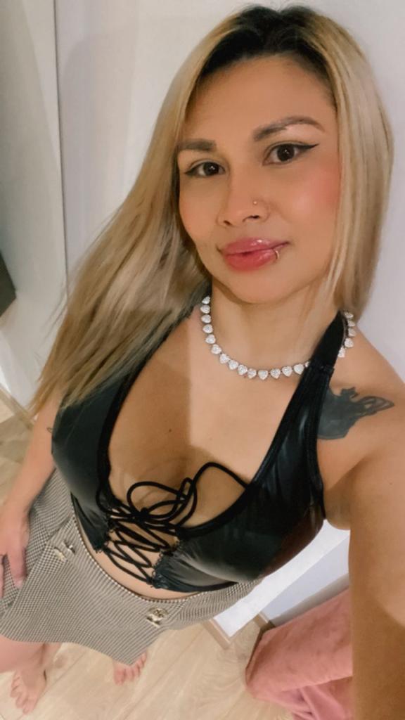 628137989: Chica busca chico en Tenerife