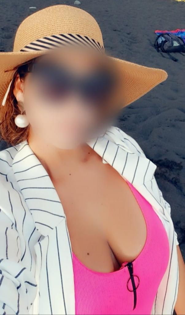 Chica busca chico en Almería: 