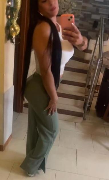 631094298: Chica busca chico en Barcelona