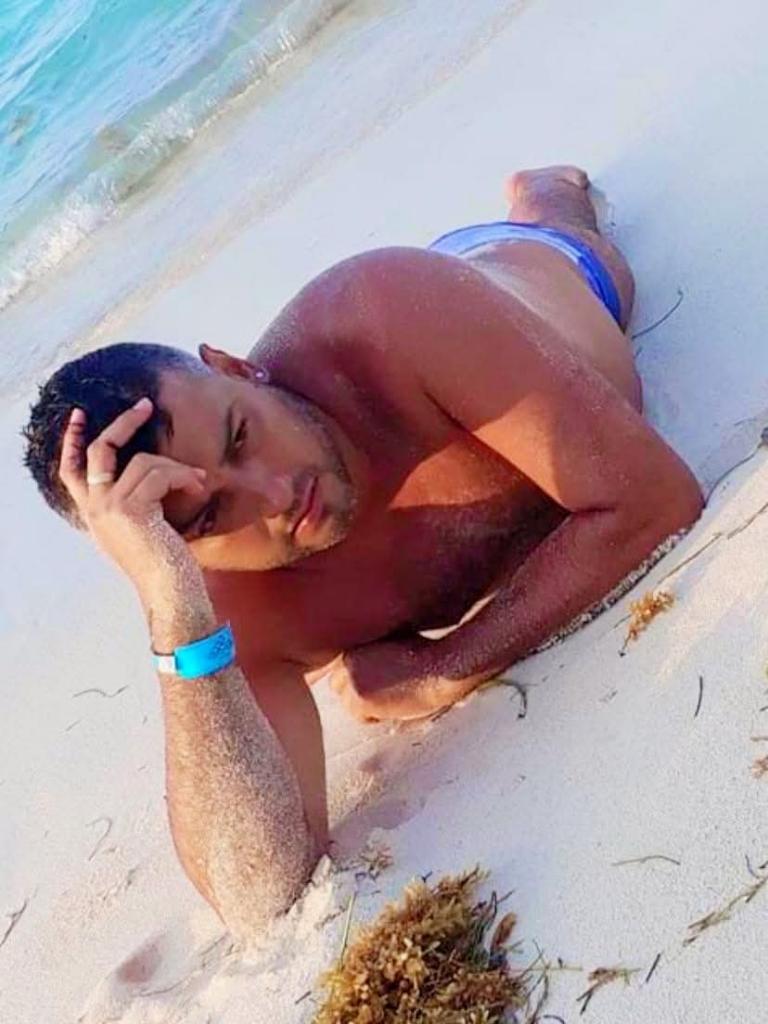 614076474: Chico busca chica en Murcia