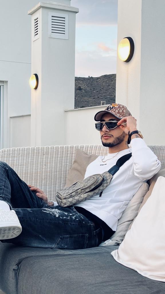 631021944: Chico busca chica en Murcia