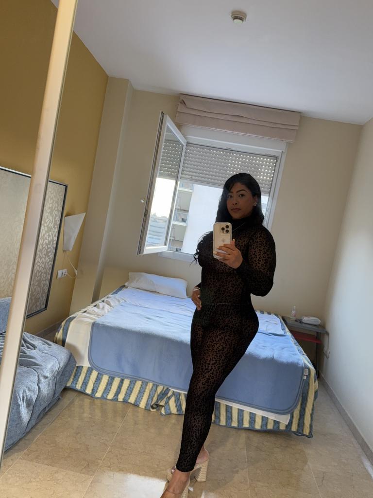 Chica busca chico en Sevilla: Chica busca chico