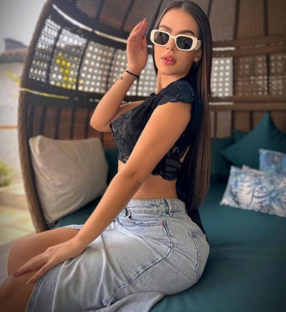 645497003: Chica busca chico en Cádiz