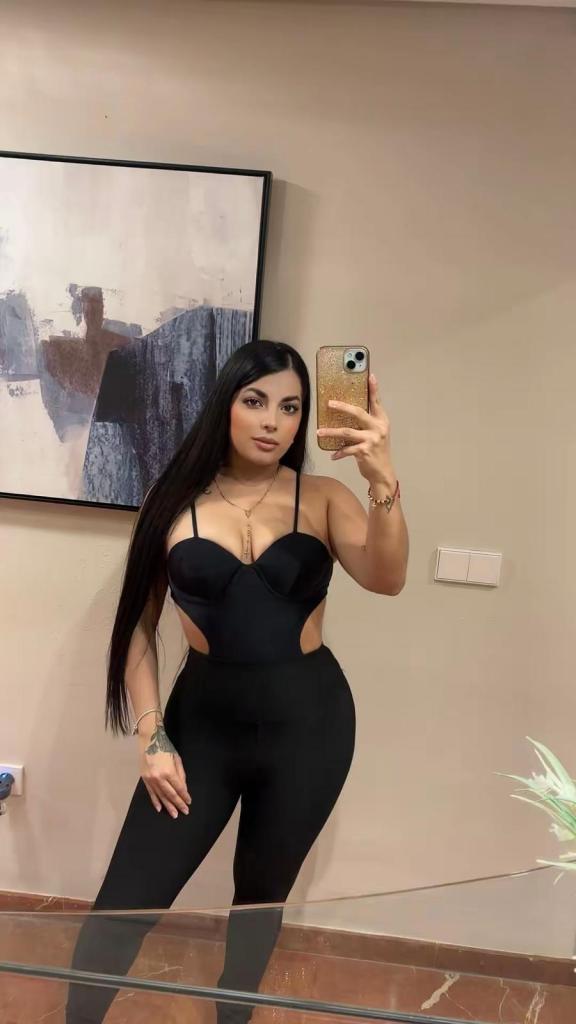 Chica busca chico en Cantabria: Chica busca chico