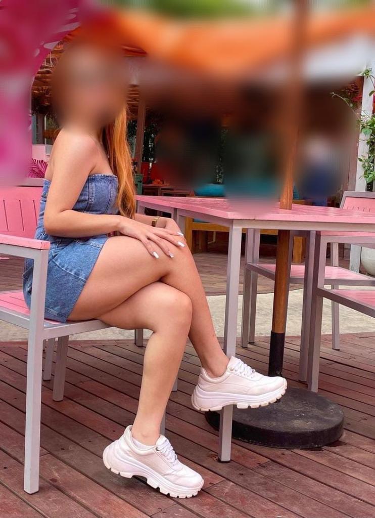 641019294: Chica busca chico en Lugo