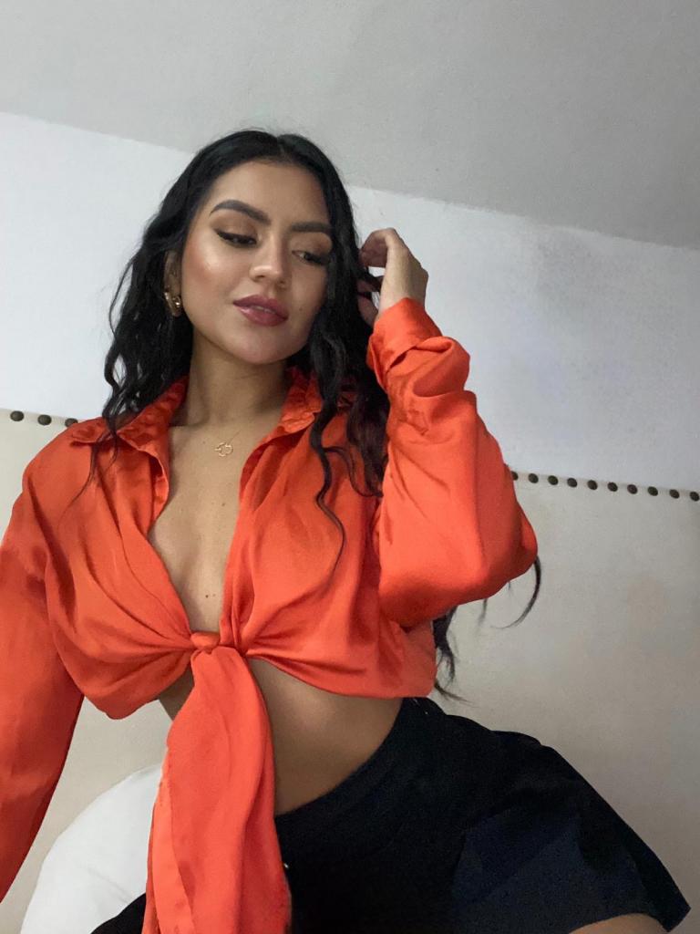 Chica busca chico en Tenerife: 