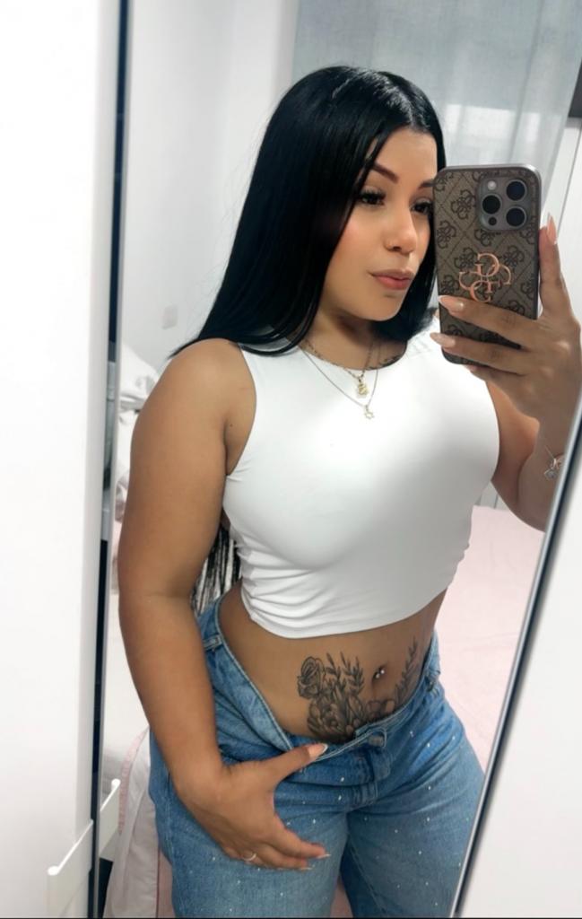 Chica busca chico en Tenerife: 