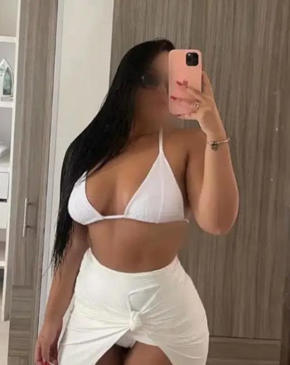 Chica busca chico en Cádiz: 