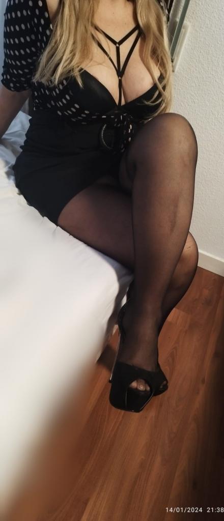 Chica busca chico en Cáceres: Chica busca chico