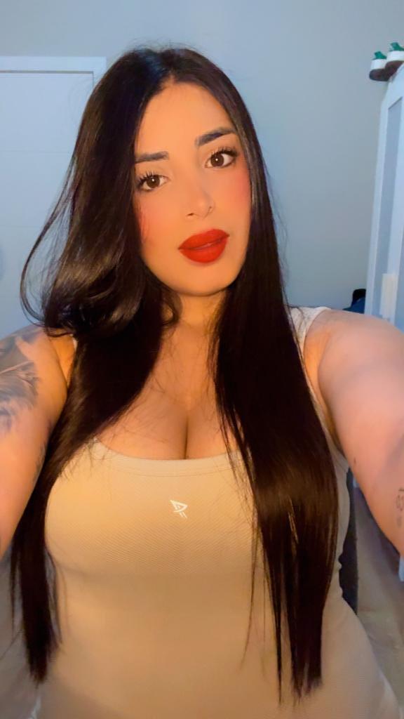 Chica busca chico en Zaragoza: Chica busca chico