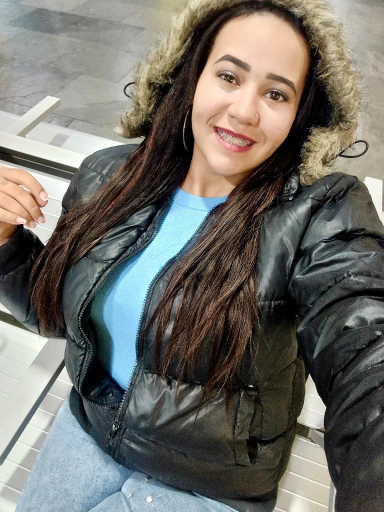 742085598: Chica busca chico en Zaragoza