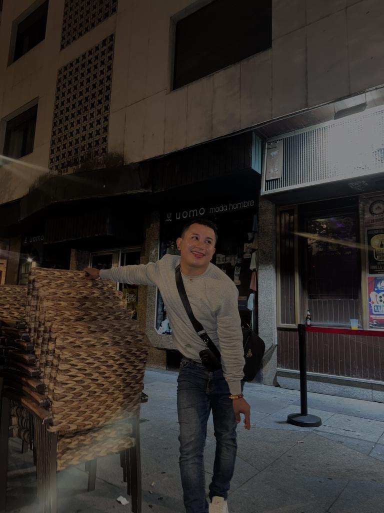 678637271: Chico busca chica en Valencia
