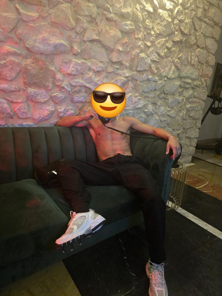 Chico busca chica en Alicante: 