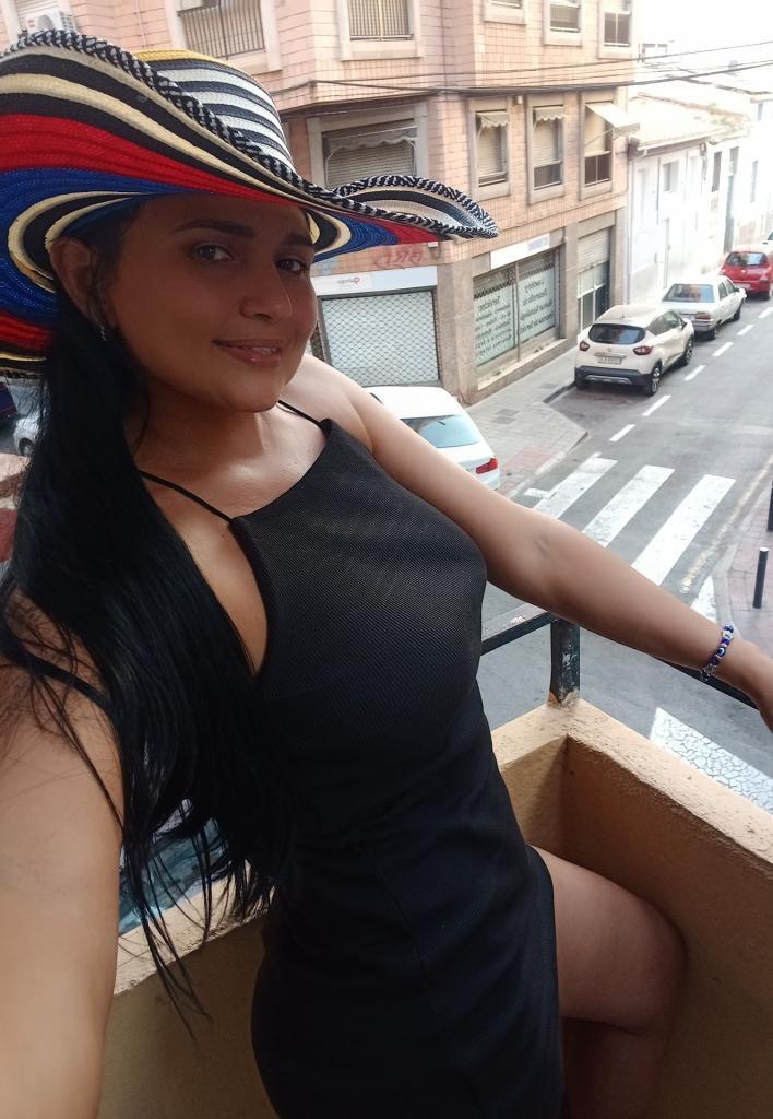 613960736: Chica busca chico en Alicante