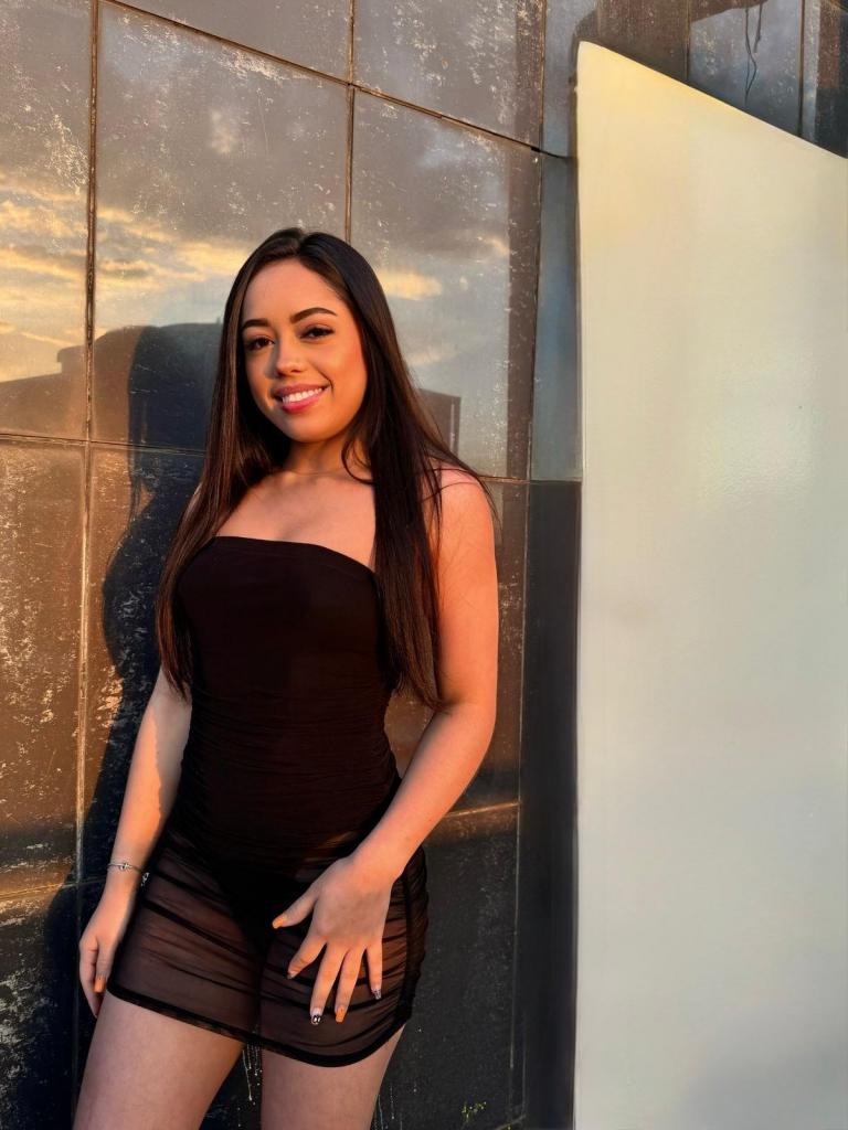 624557726: Chica busca chico en Madrid