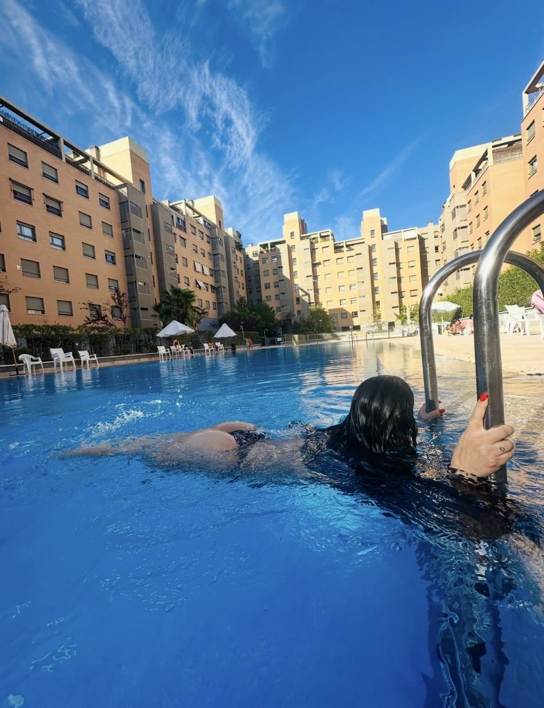 Chica busca chico en Cádiz: 