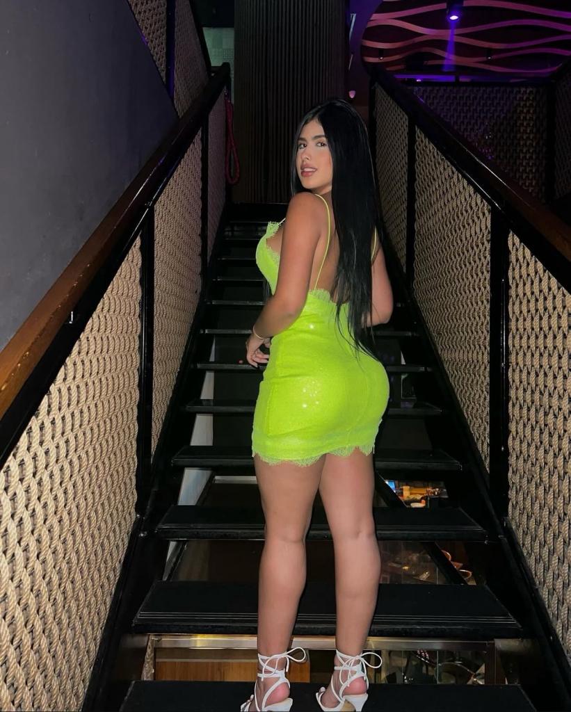 Chica busca chico en Tenerife: 