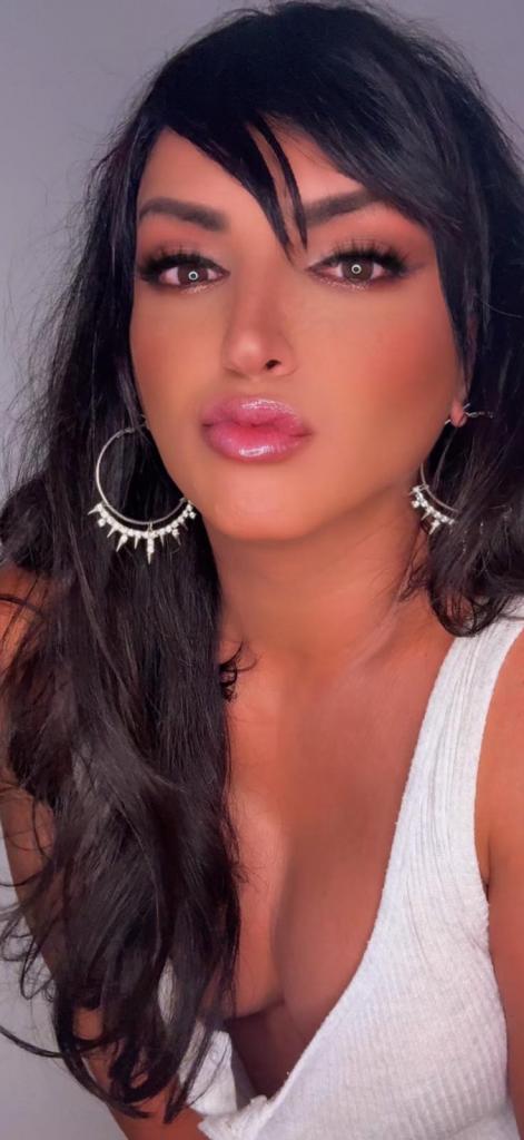 614104467: Transexual en Sevilla