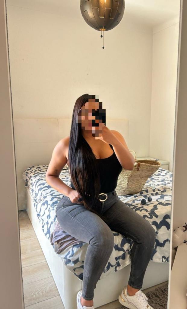 Chica busca chico en Cádiz: 