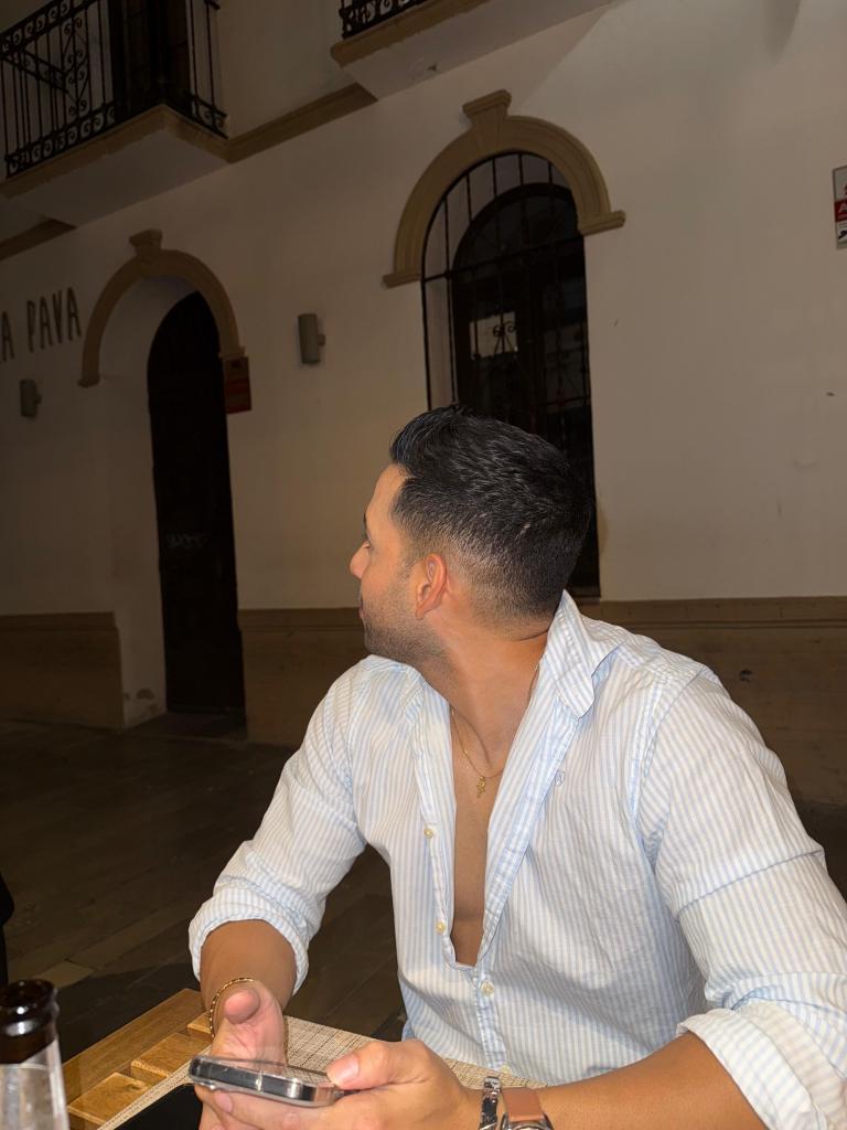 602599152: Chico busca chica en Granada