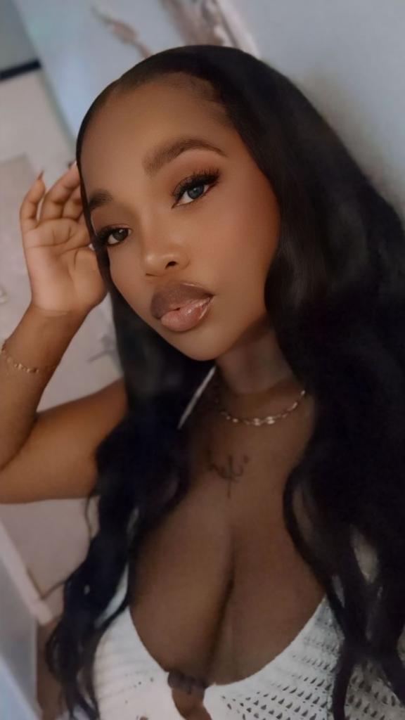 641973511: Chica busca chico en Zaragoza