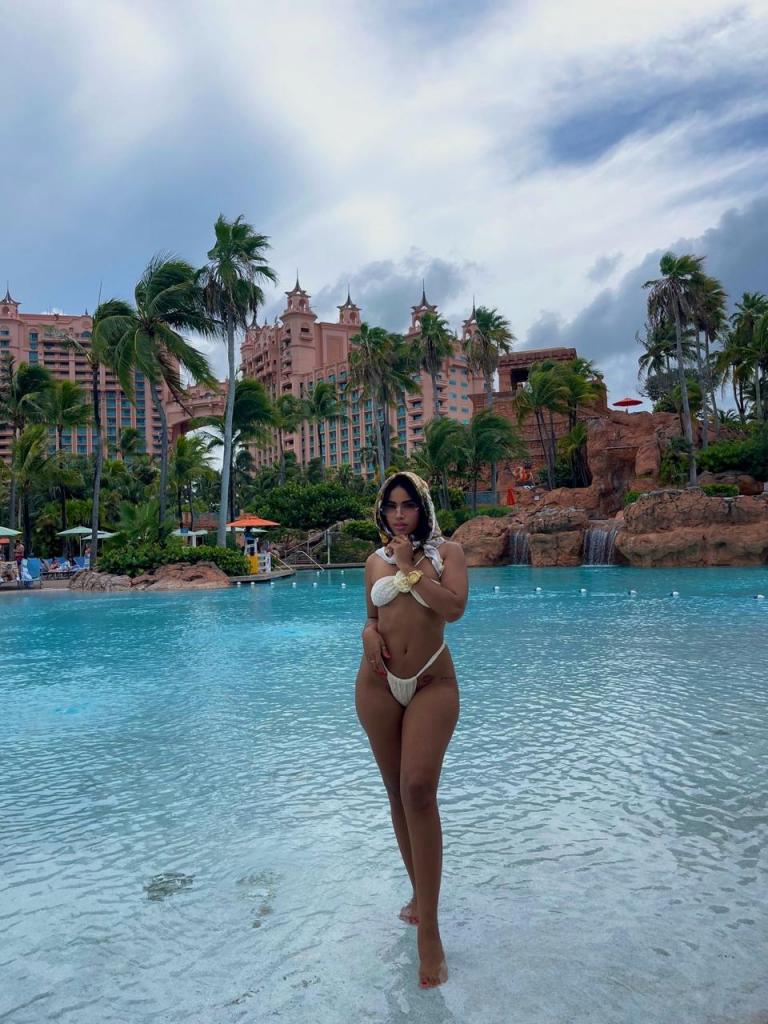 Chica busca chico en Málaga: Chica busca chico