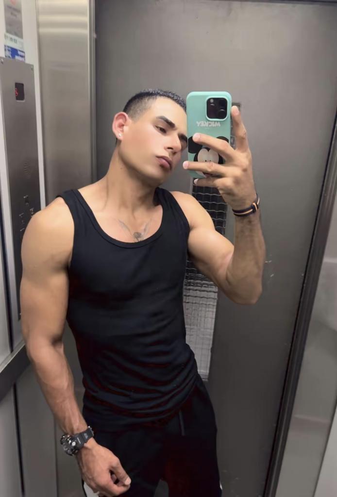 662462101: Chico busca chica en Barcelona