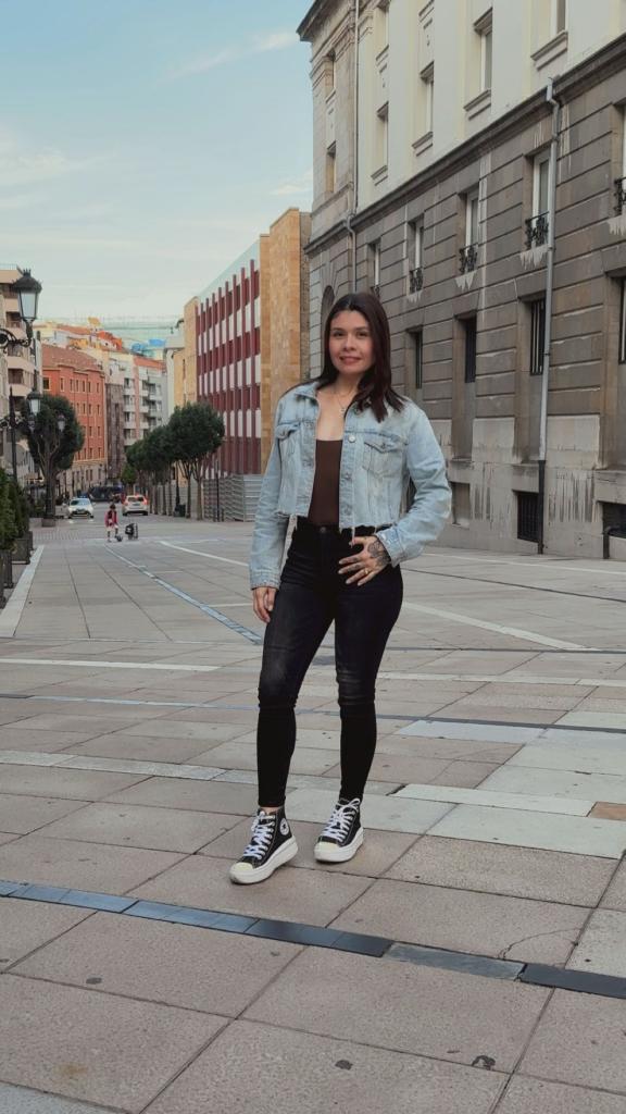 Chica busca chico en Asturias: 